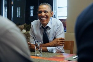Obama Has Lunch With Campaign Contest Winners